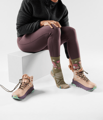 TNF X Smartwool Women's HIKE Light Cushion Hoo Who Crew Socks / The North Face