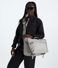 Base Camp Voyager Messenger Bag / The North Face