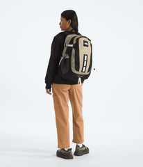 Hot Shot SE Backpack / The North Face