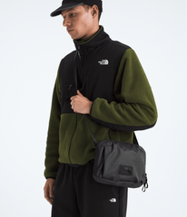 Base Camp Voyager Pro Crossbody / The North Face