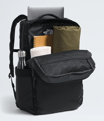 Base Camp Voyager Daypack / The North Face