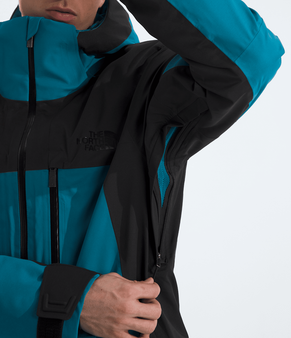 Men’s Chakal Jacket / The North Face