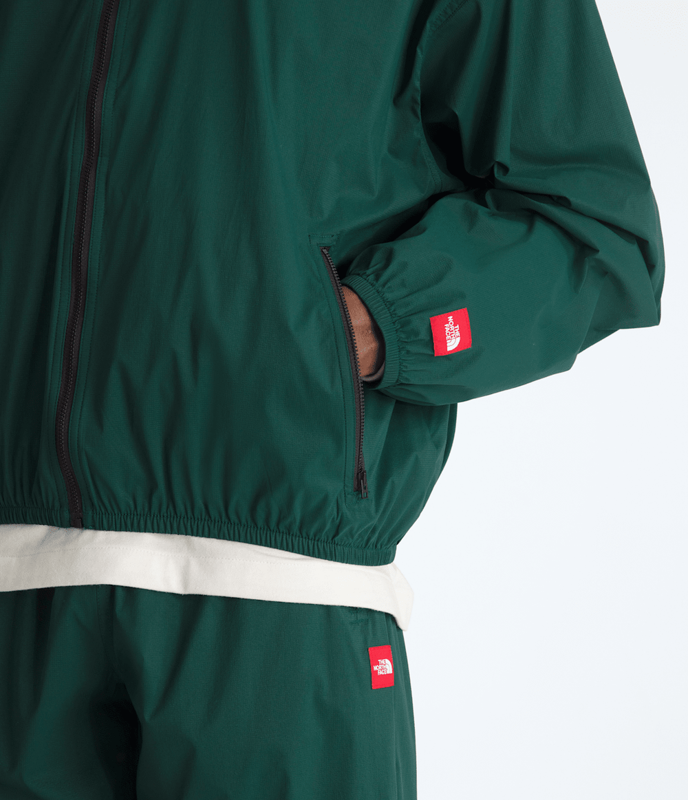 Men’s TNF™ Red Box Packable Hooded Wind Jacket / The North Face