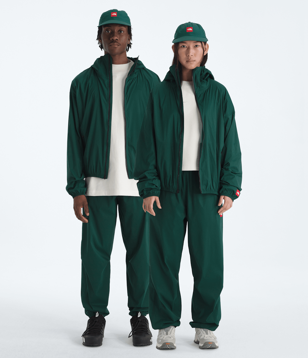 Men’s TNF™ Red Box Packable Wind Pants / The North Face