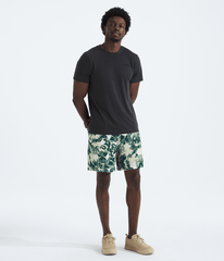 Men’s Short-Sleeve Tri-Blend Tee / The North Face