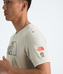 Men’s Summit Series High Trail Short-Sleeve—Graphic / The North Face