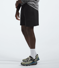 Men’s AXYS Shorts / The North Face