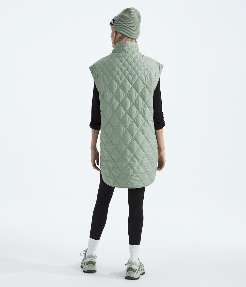 Women’s Diamond Peak Insulated Vest / The North Face