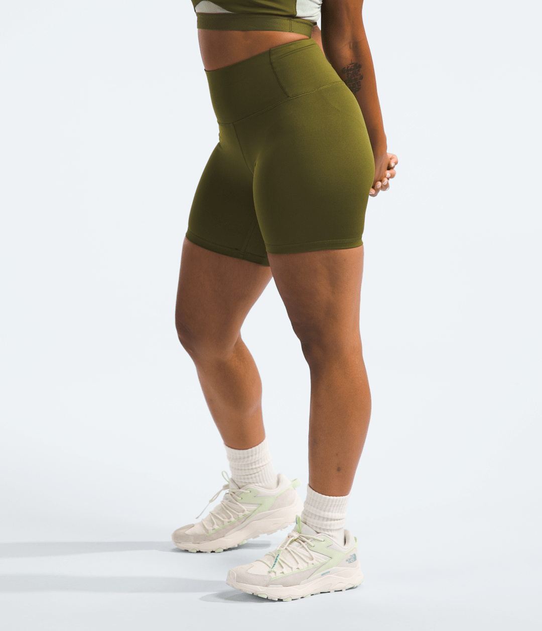 Women’s Dune Sky Tights Shorts / The North Face