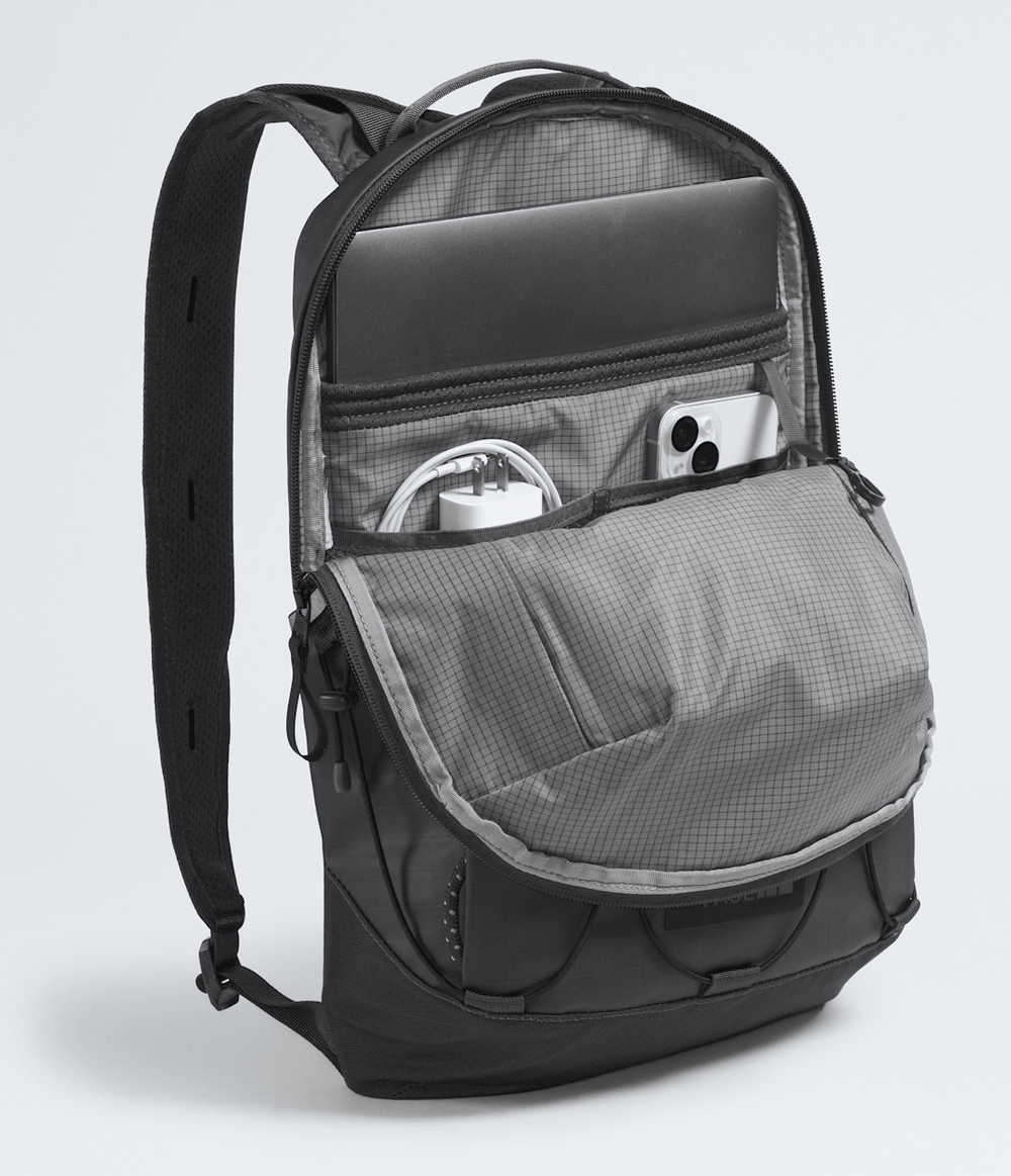 Base Camp Voyager Pro Lightweight Pack / The North Face