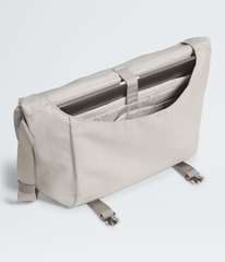 Base Camp Voyager Messenger Bag / The North Face