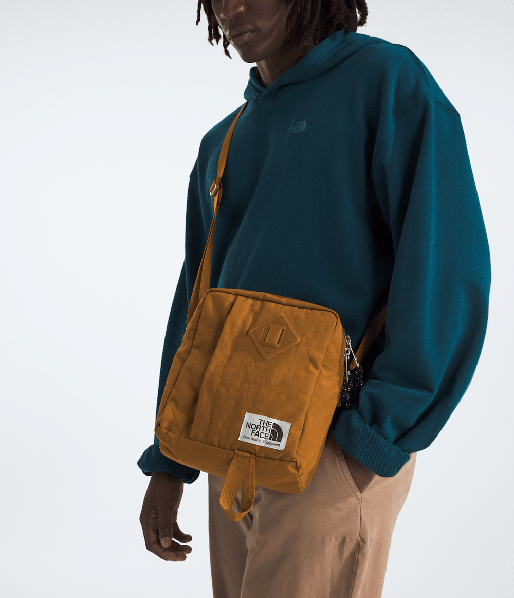 Berkeley Crossbody / The North Face