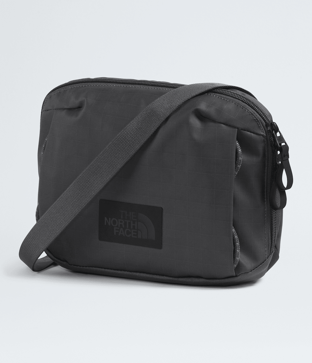 Base Camp Voyager Pro Crossbody / The North Face