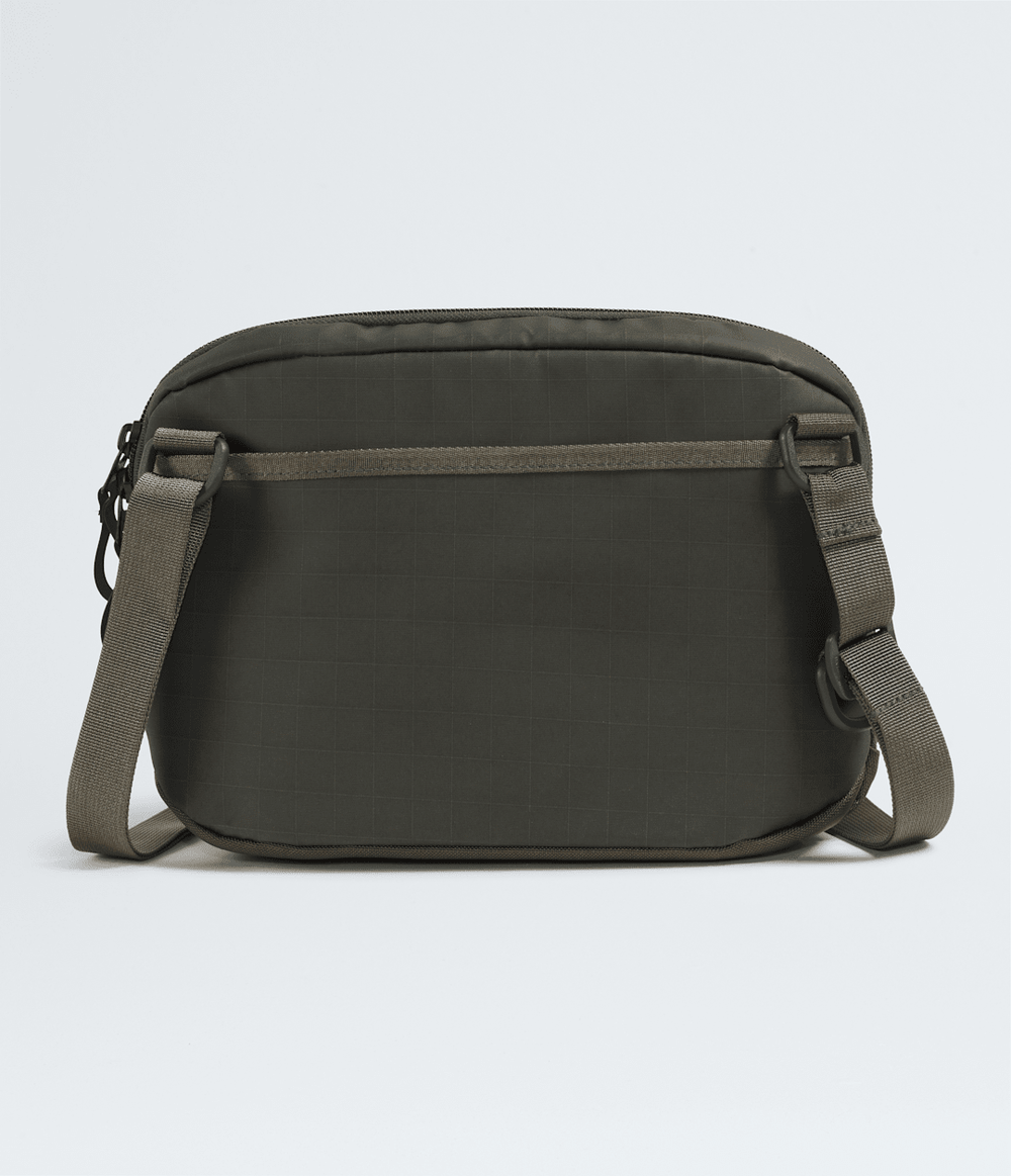 Base Camp Voyager Pro Crossbody / The North Face