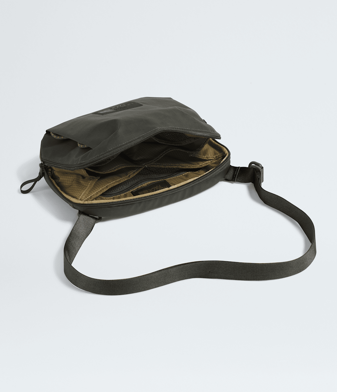 Base Camp Voyager Pro Crossbody / The North Face