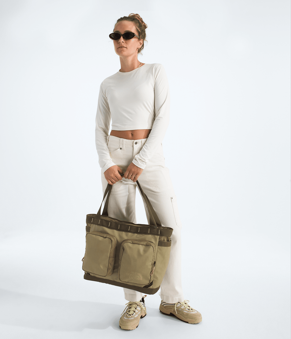 Base Camp Voyager Tote / The North Face