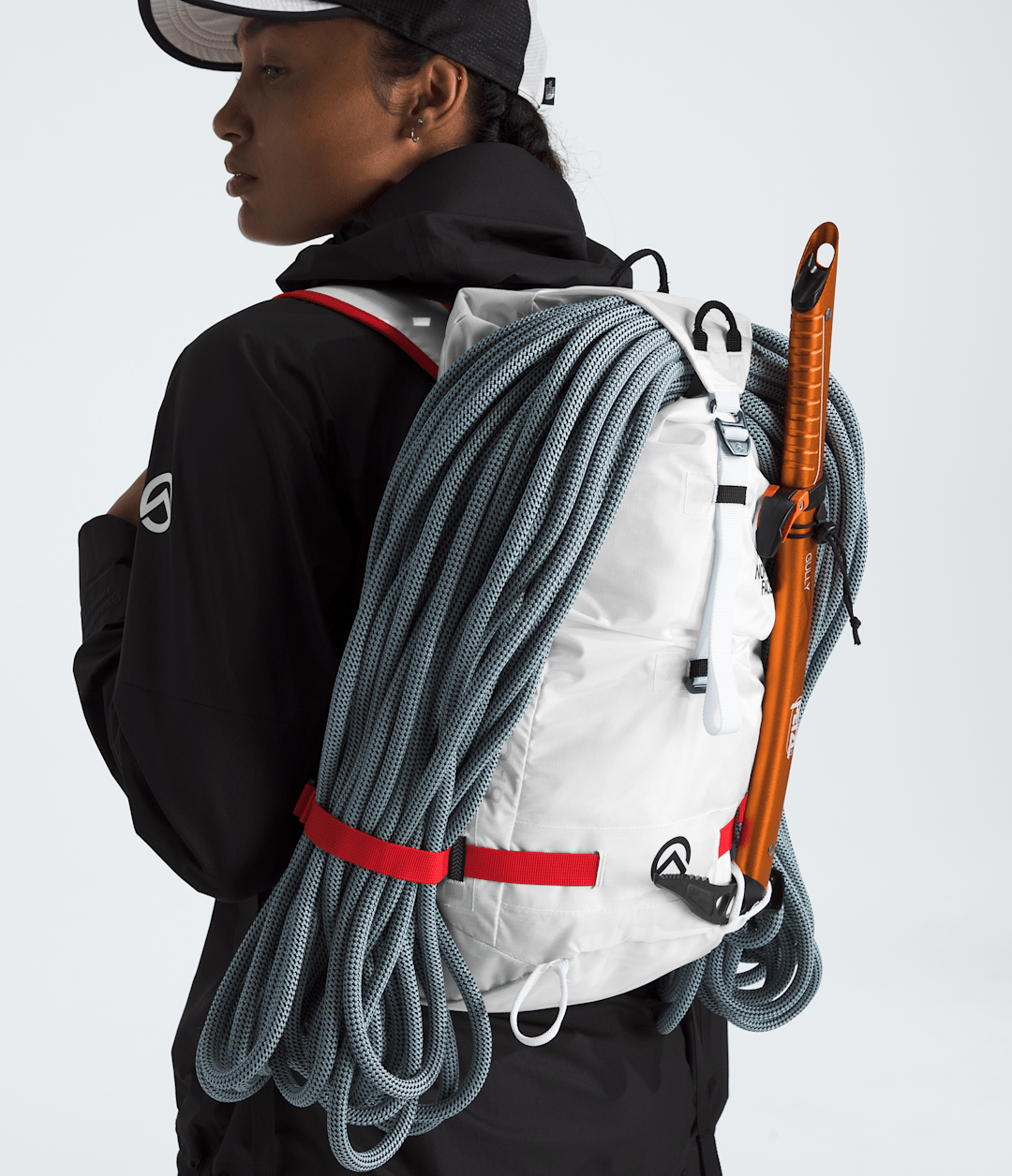 Summit Series Verto 18 Backpack / The North Face
