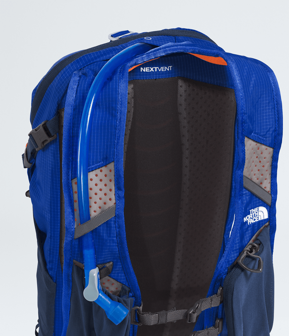 Trail Lite 12 Backpack / The North Face
