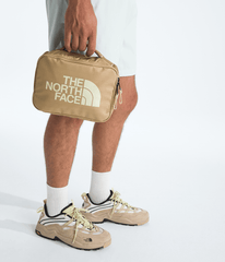 Base Camp Voyager Toiletry Kit / The North Face