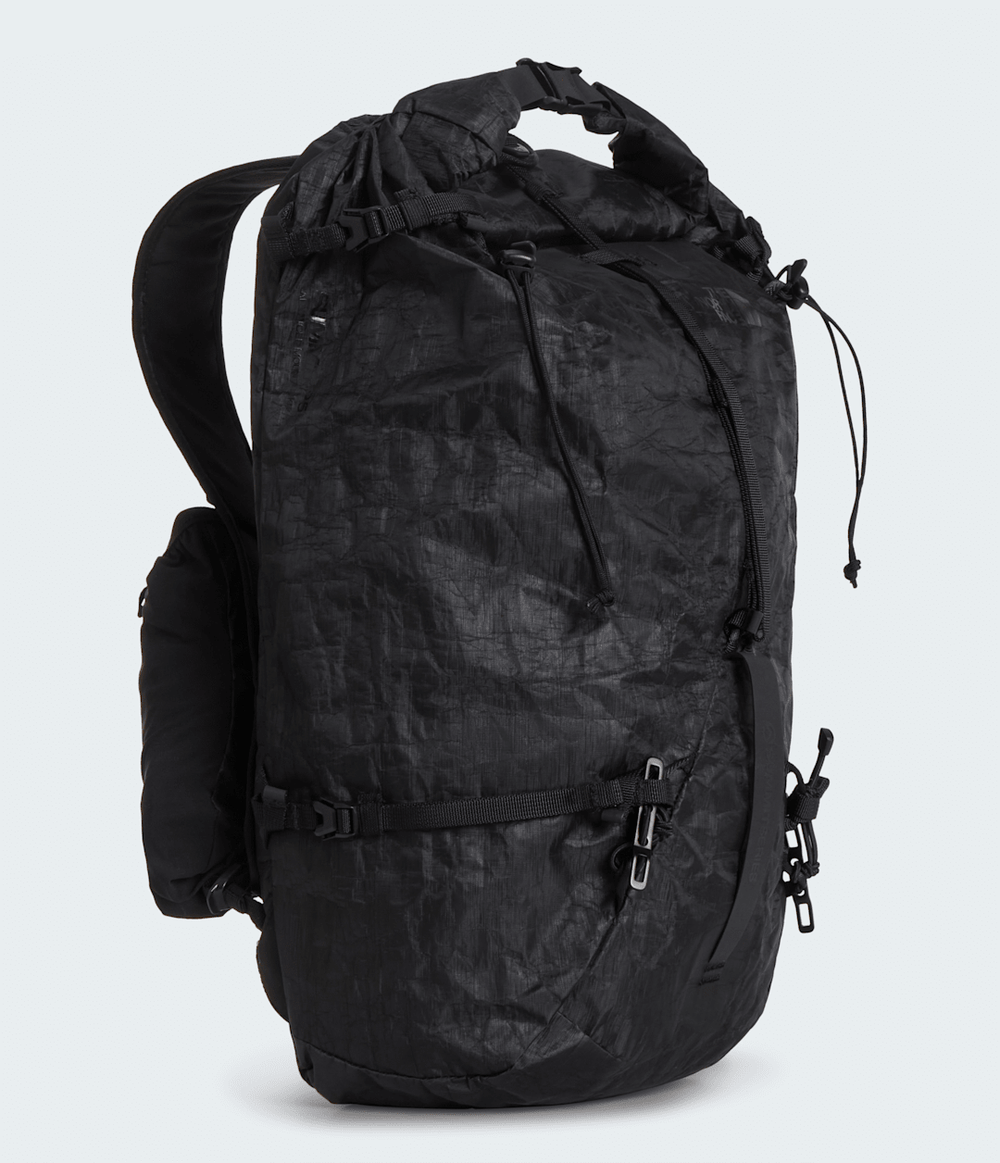 Summit Series AMK 25L Pack / The North Face