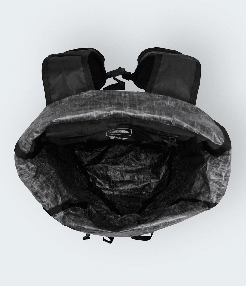 Summit Series AMK 25L Pack / The North Face