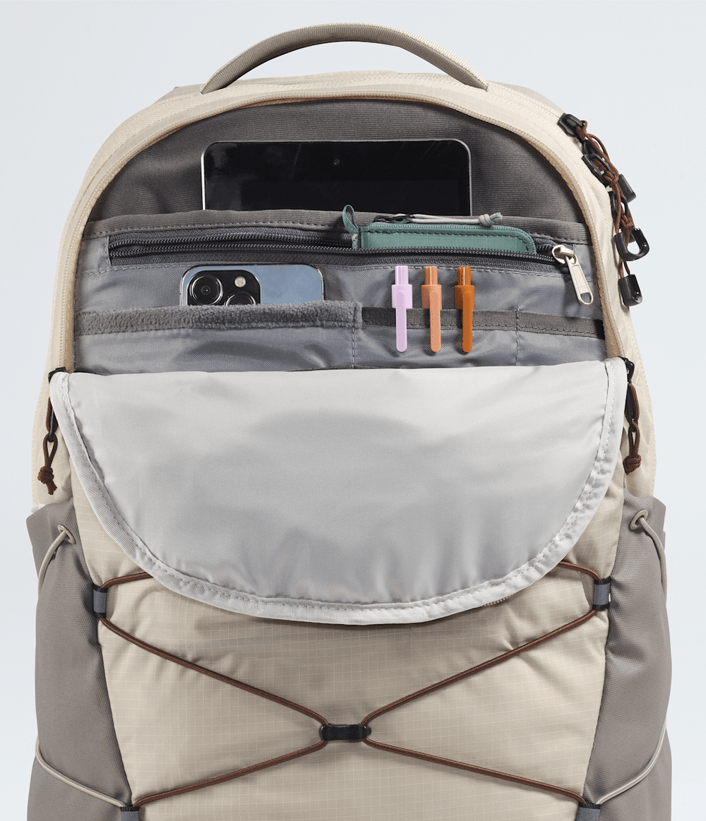 Borealis Backpack / The North Face