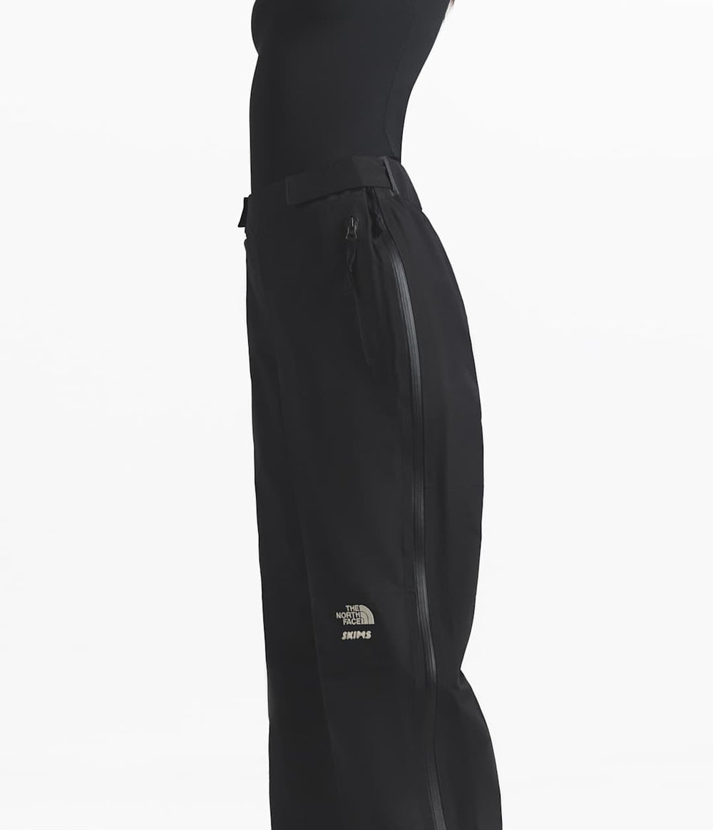The North Face X SKIMS Women's Seam Tape Pant / The North Face