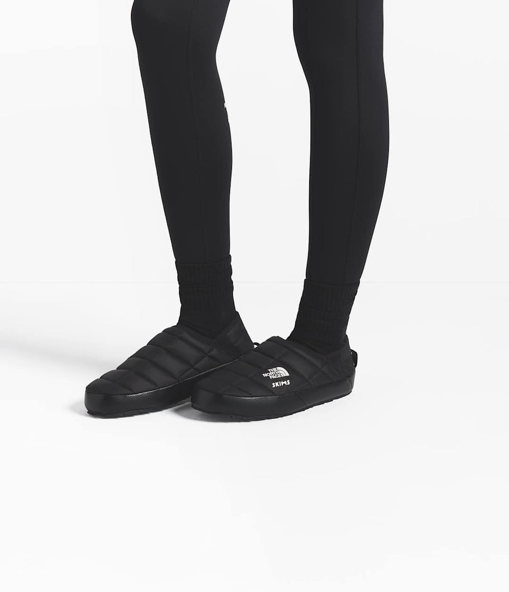The North Face X SKIMS Thermoball Traction Mule V / The North Face