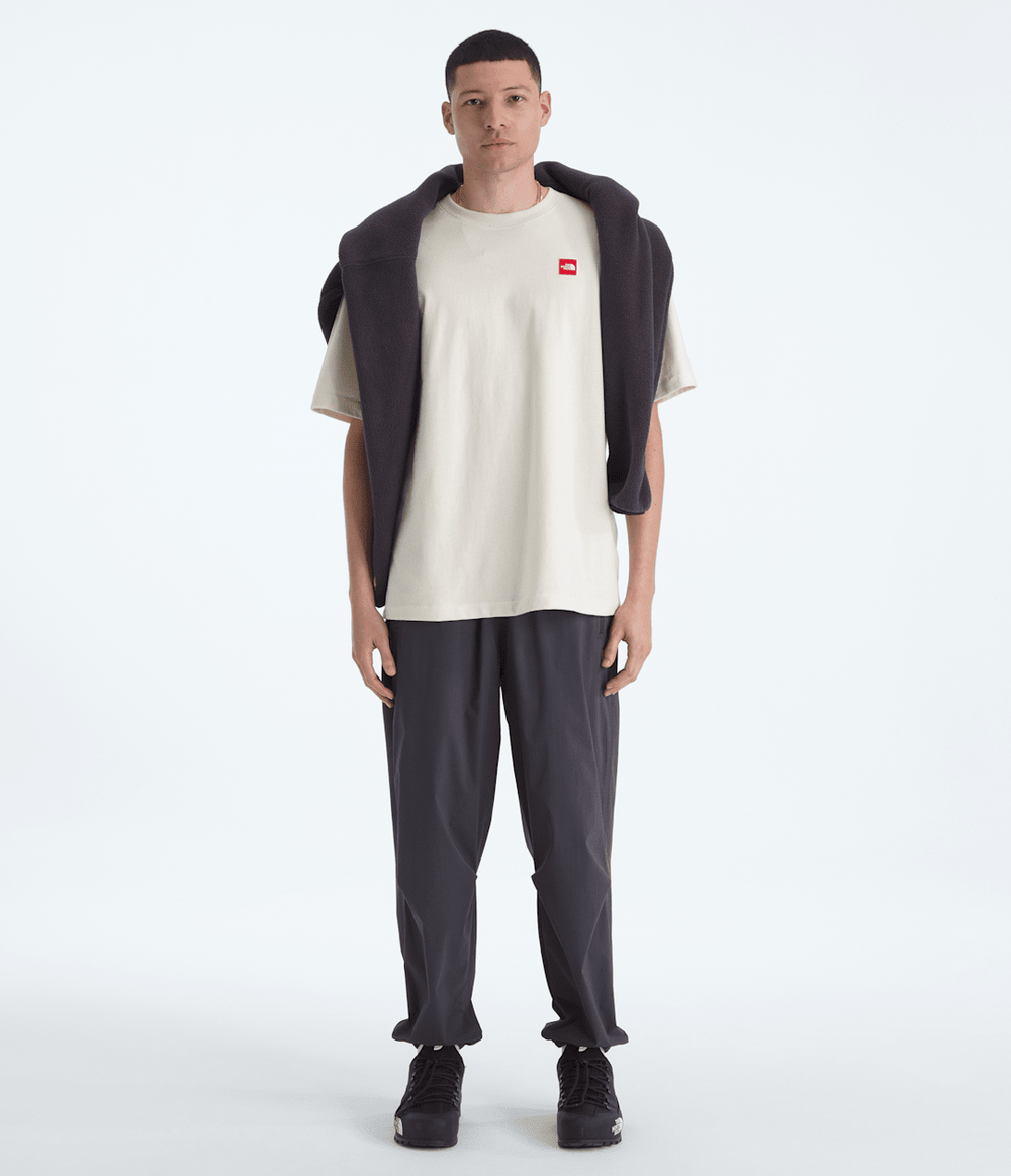 Men’s TNF™ Red Box Short-Sleeve Tee / The North Face