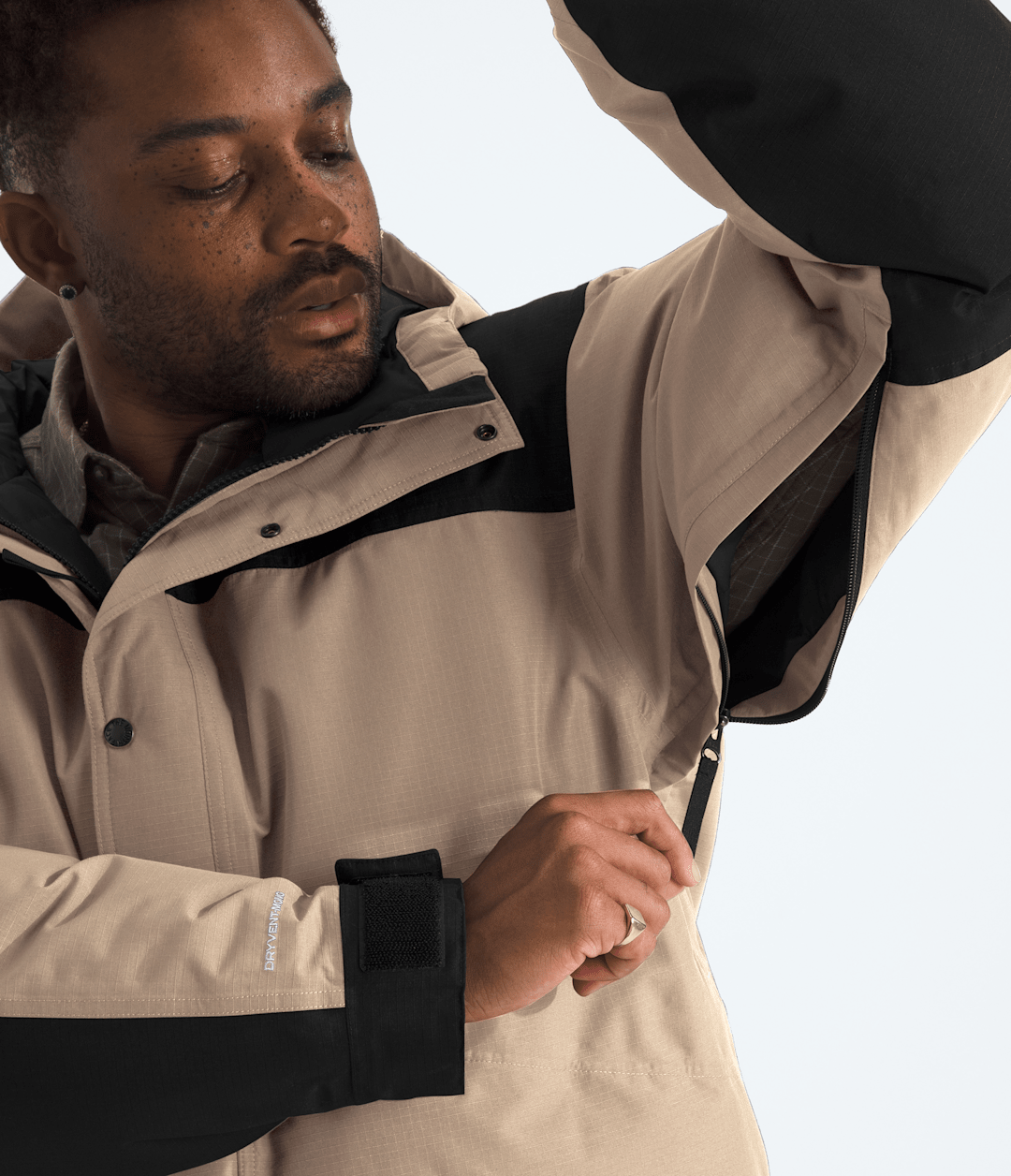 Men’s Mountain Down Jacket / The North Face