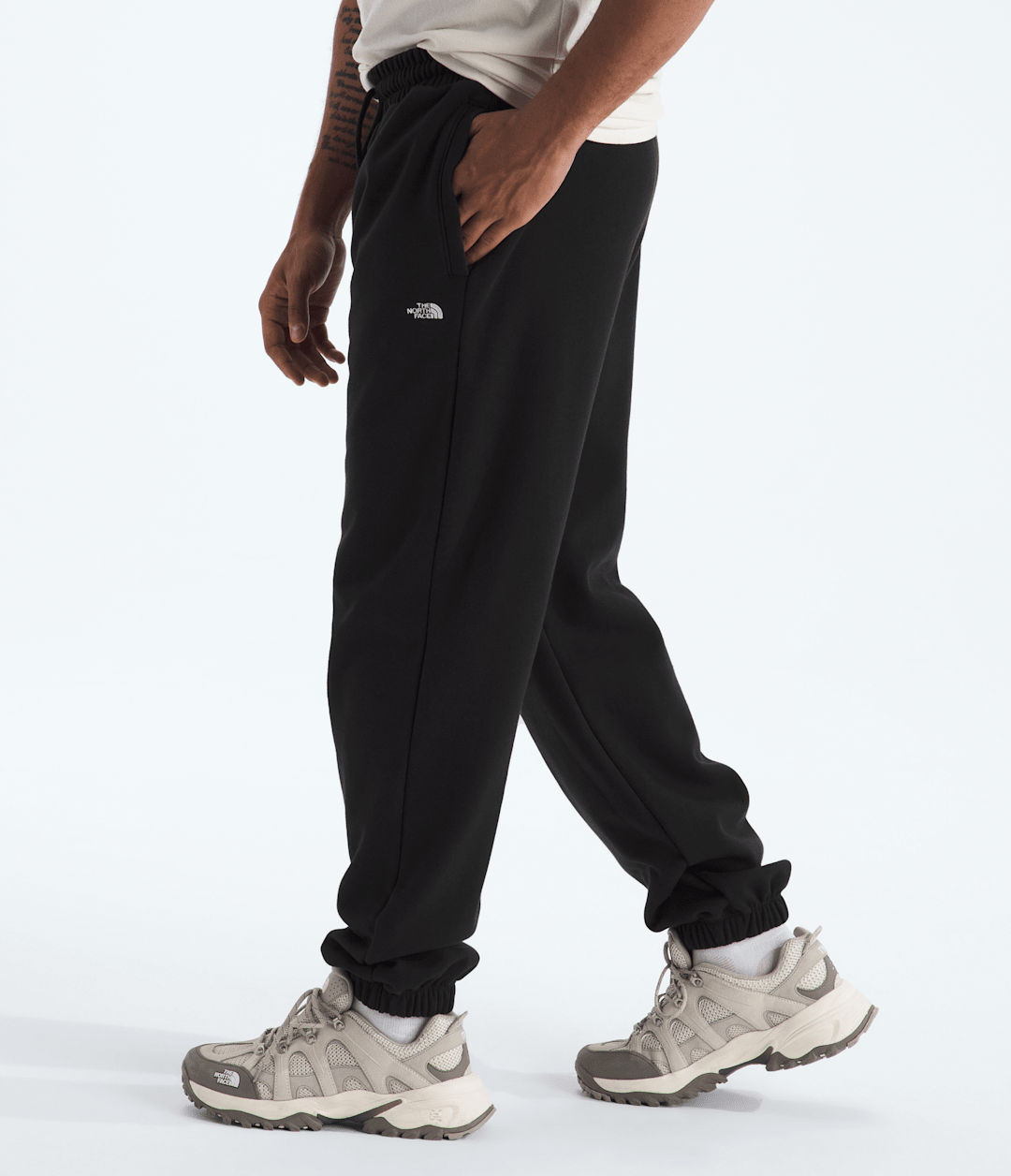 Men’s TNF™ Essential Simple Dome Relaxed Pants / The North Face