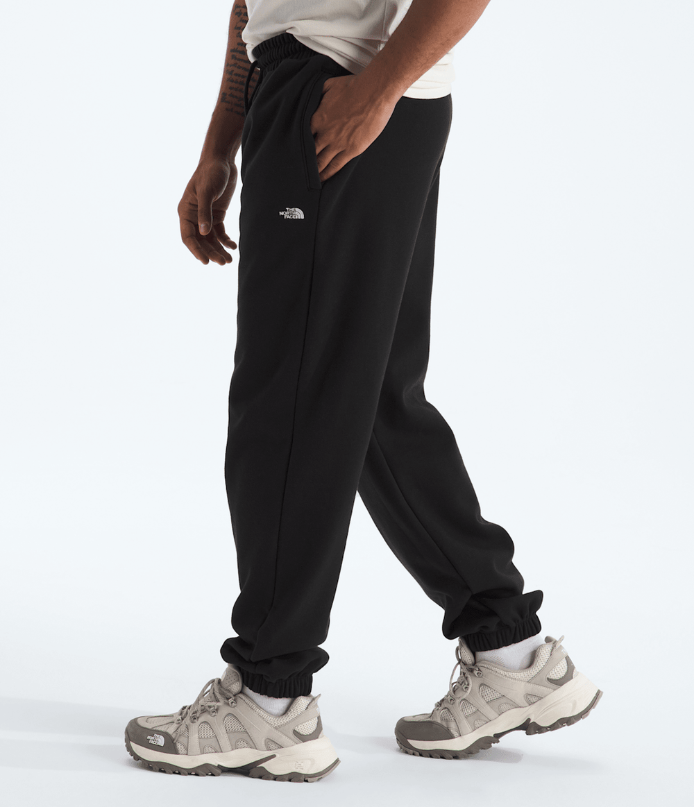 Men’s TNF™ Essential Simple Dome Relaxed Pants / The North Face