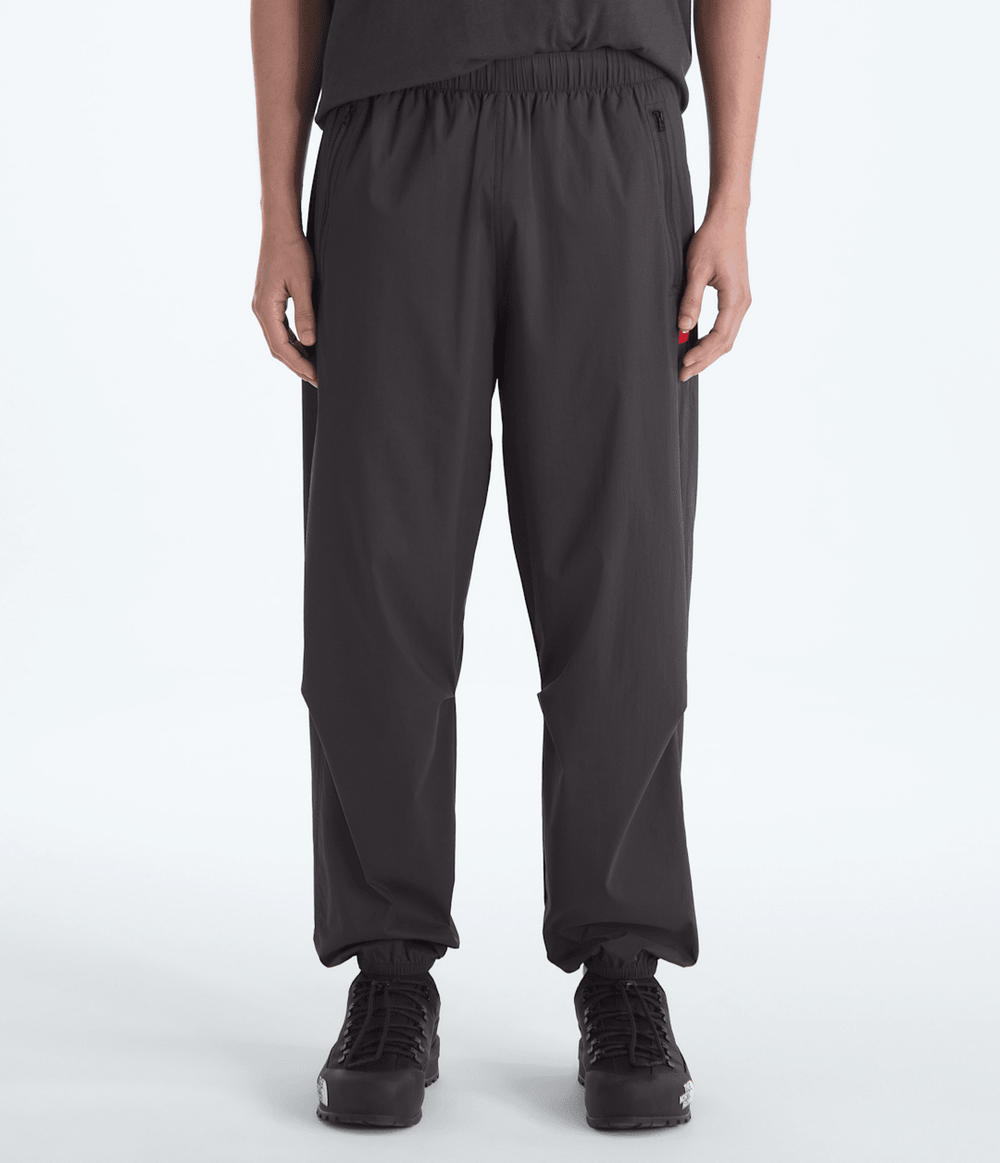 Men’s TNF™ Red Box Packable Wind Pants / The North Face