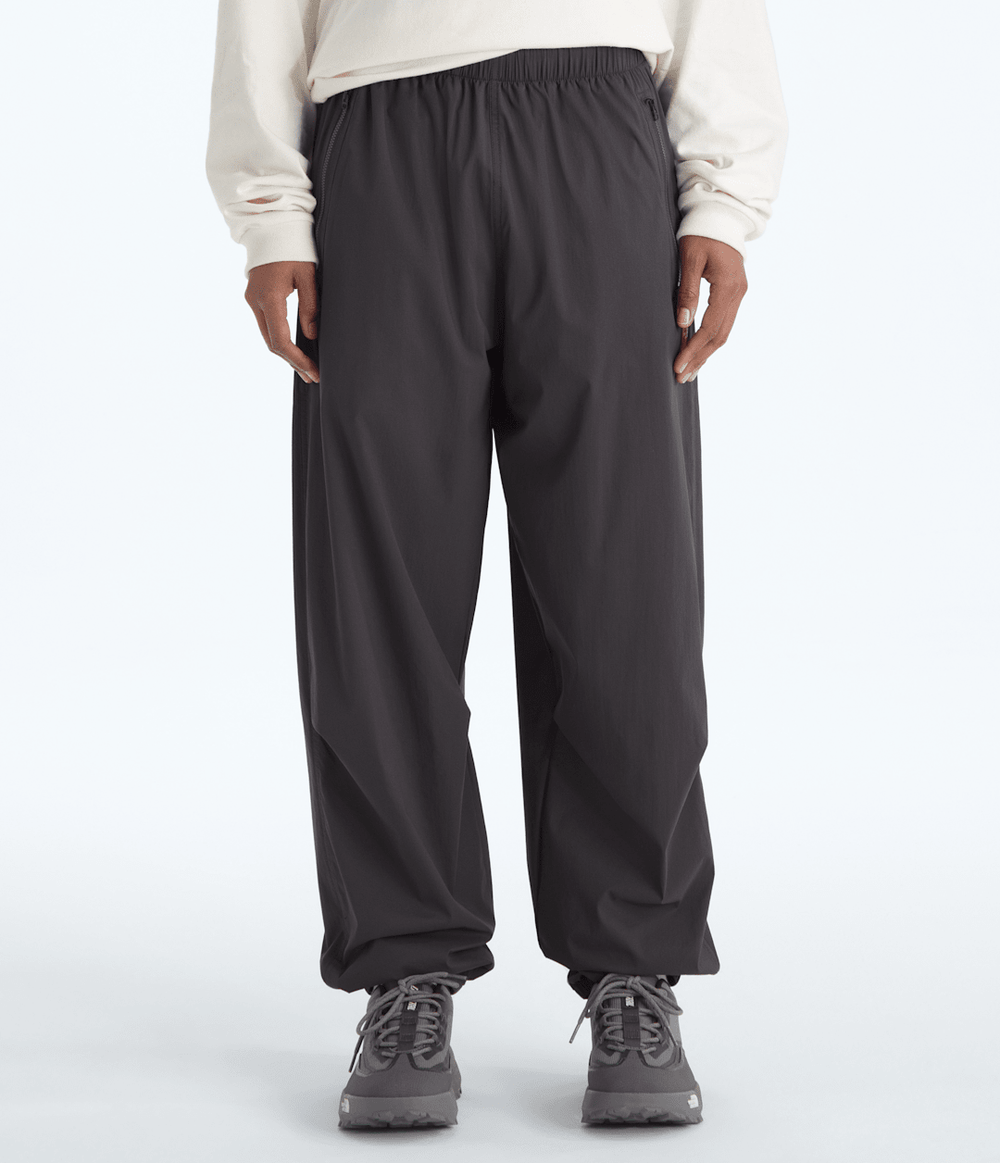 Men’s TNF™ Red Box Packable Wind Pants / The North Face