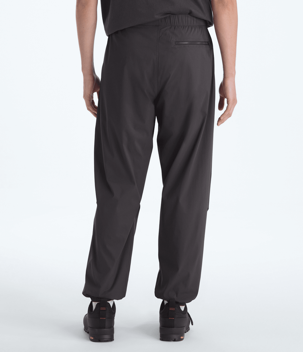 Men’s TNF™ Red Box Packable Wind Pants / The North Face