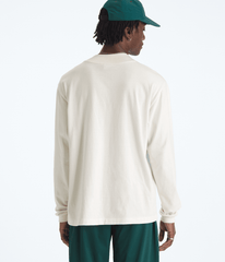 Men’s TNF™ Red Box Long-Sleeve Tee / The North Face