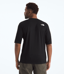Men’s LIGHTRANGE™ Packable Short-Sleeve Tee / The North Face