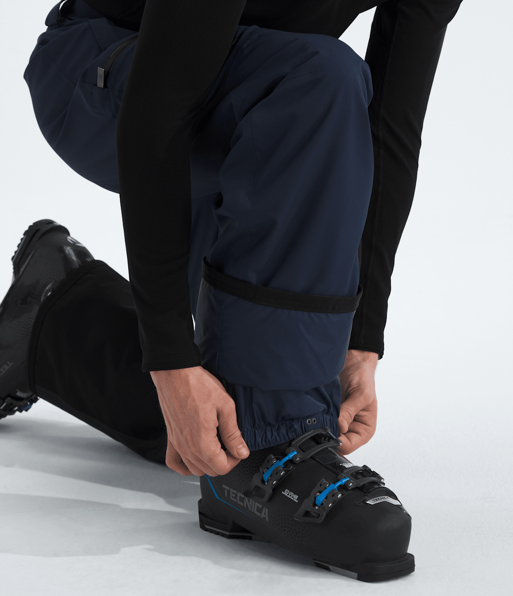 Men’s Chakal Pants / The North Face