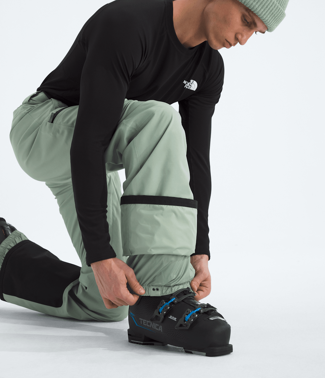 Men’s Chakal Pants / The North Face