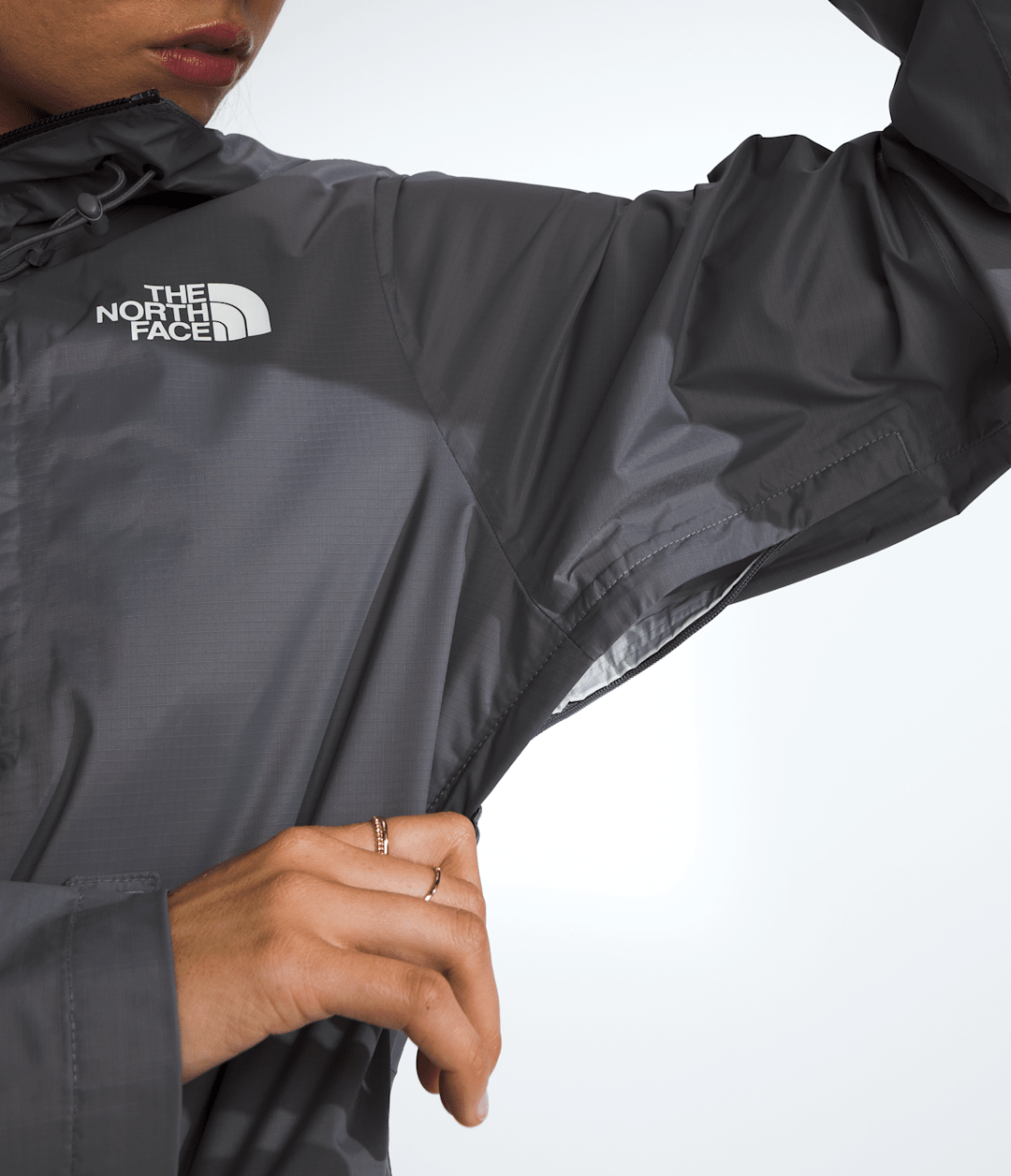 Women’s Alta Vista Rain Jacket / The North Face