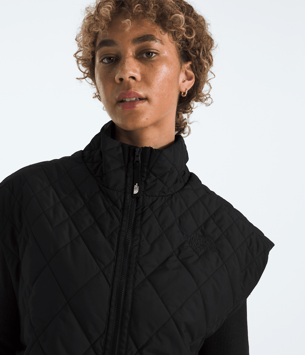 Women’s Diamond Peak Insulated Vest / The North Face