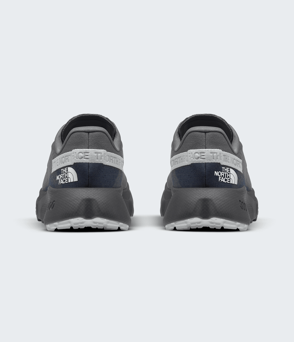 Men’s Altamesa 300 Shoes / The North Face