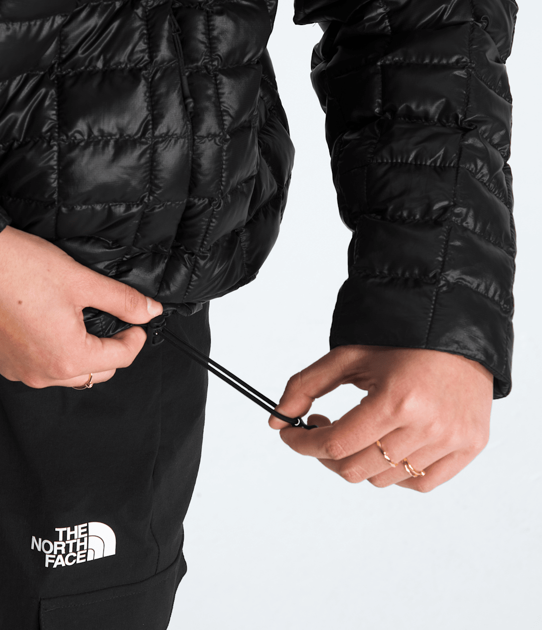 Women’s THERMOBALL™ Hooded Jacket / The North Face
