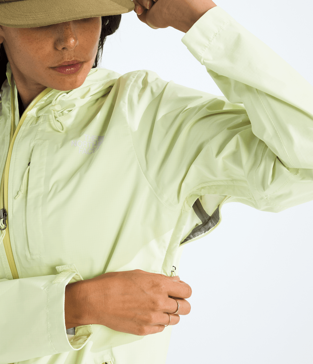 Women’s Alta Vista Rain Jacket / The North Face