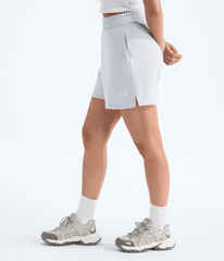 Women’s Evolution Shorts / The North Face