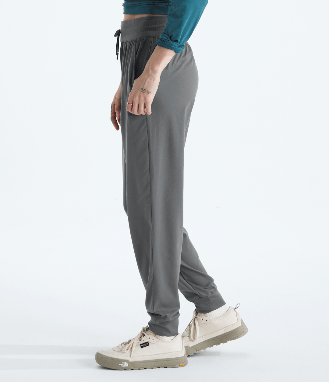 Women’s Aphrodite Arise Joggers / The North Face