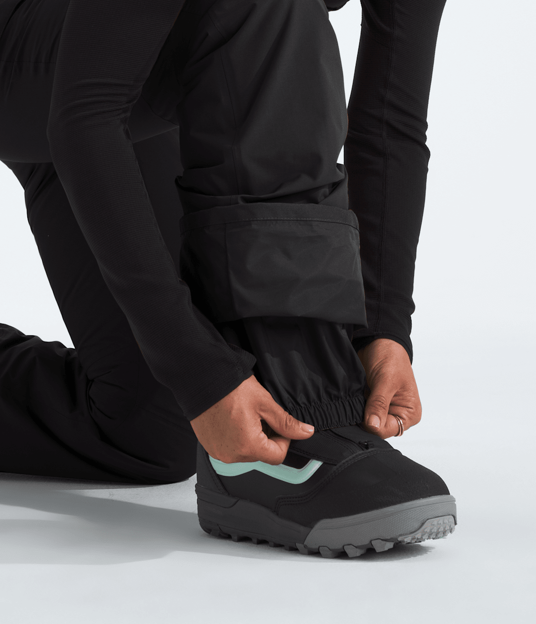 Women’s Freedom Insulated Bibs / The North Face