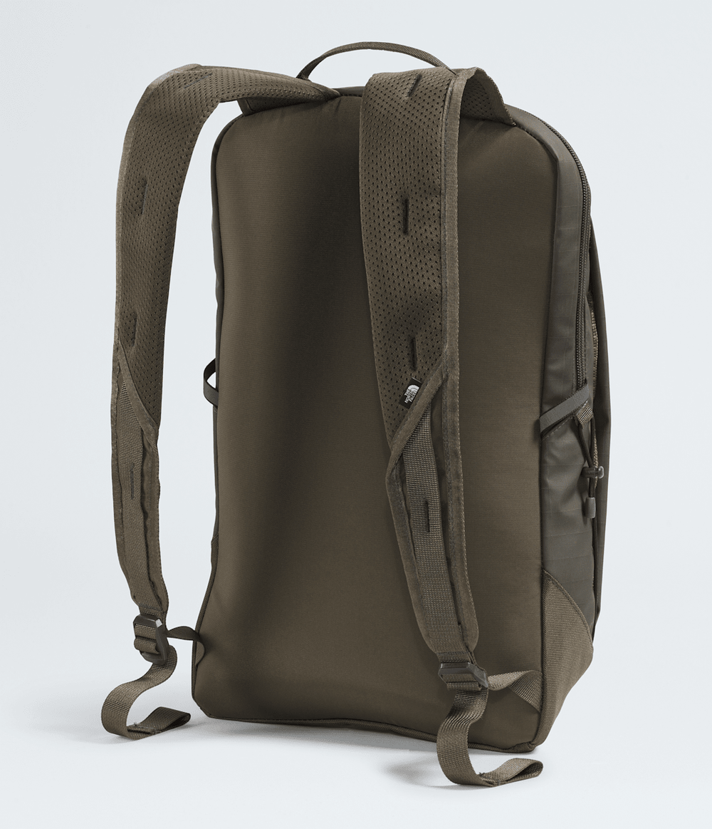 Base Camp Voyager Pro Lightweight Pack / The North Face