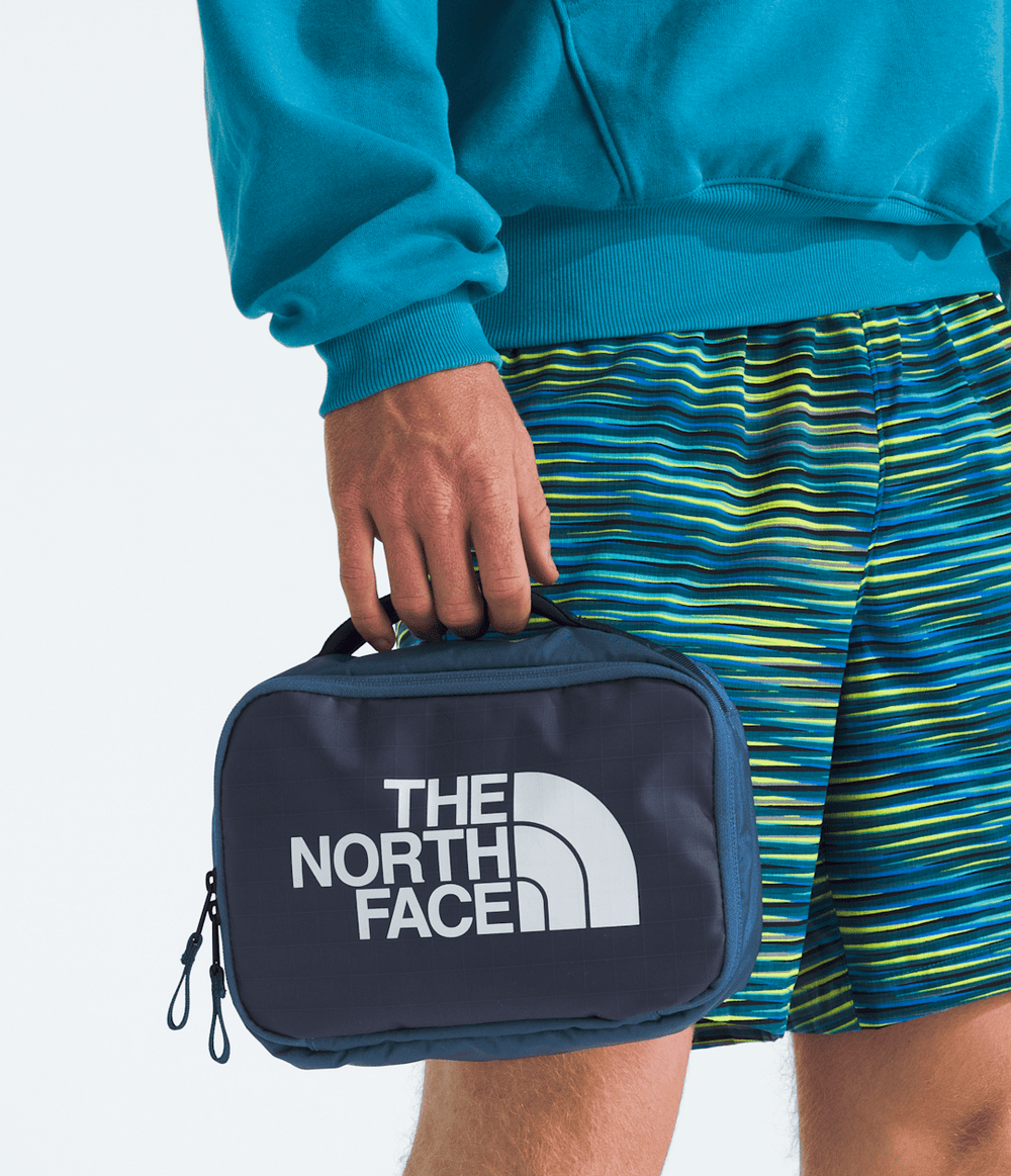 Base Camp Voyager Toiletry Kit / The North Face