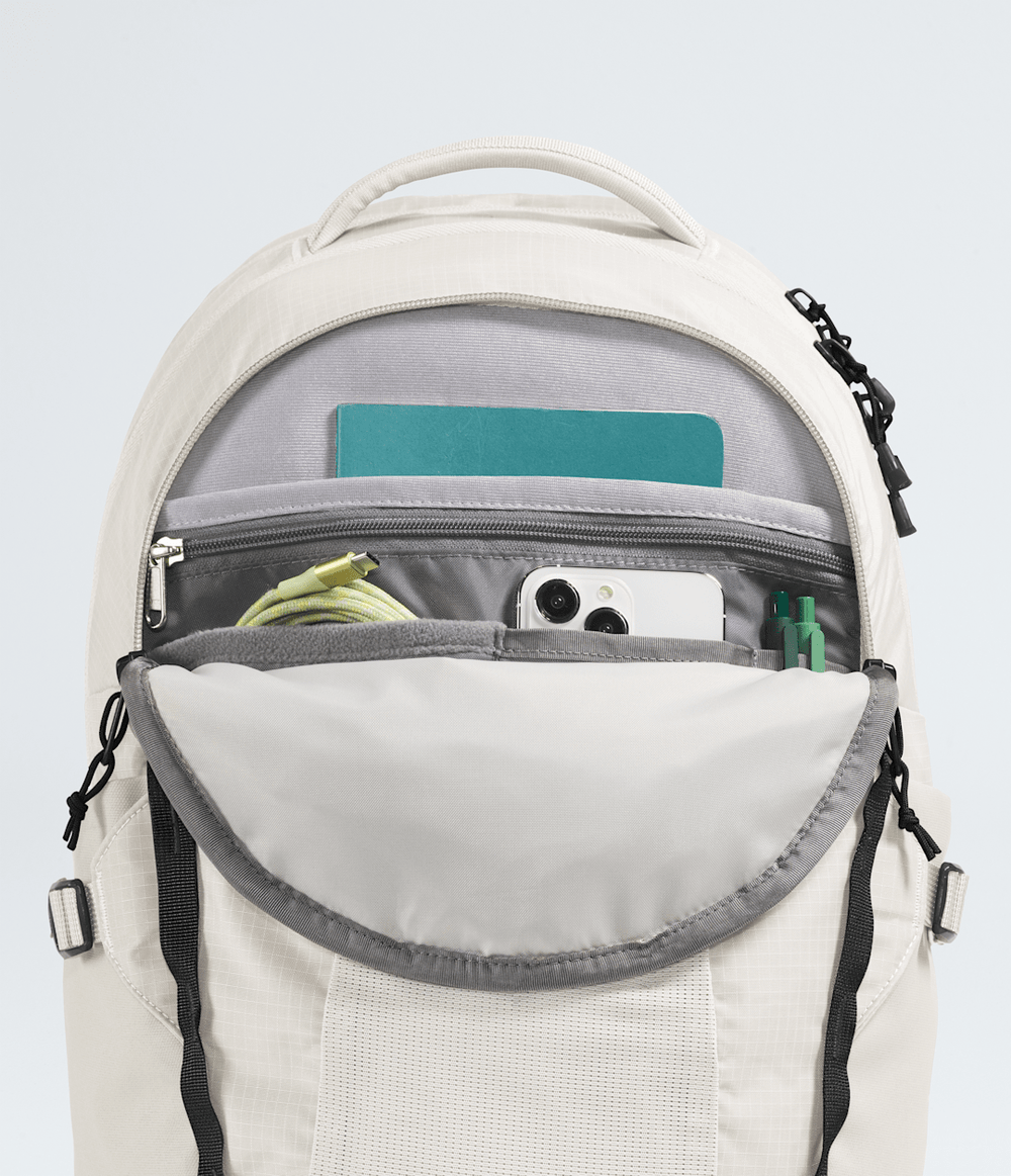 Women’s Recon Backpack / The North Face